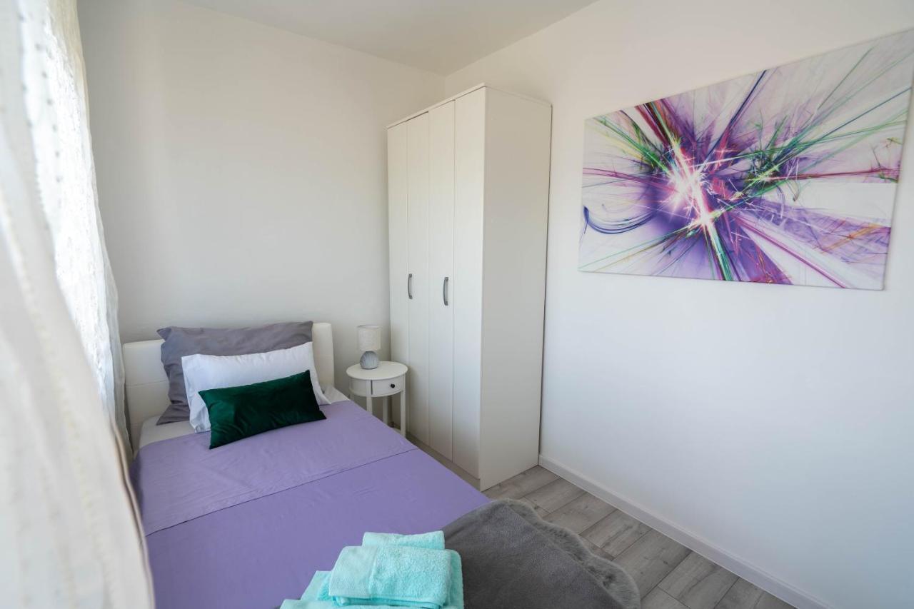 Ferienwohnung Apartman M Knin Exterior foto